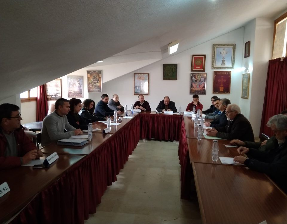 foto reunion poligono